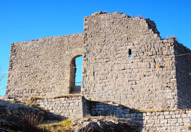 Castello del conte Orlando Cattani, Italy